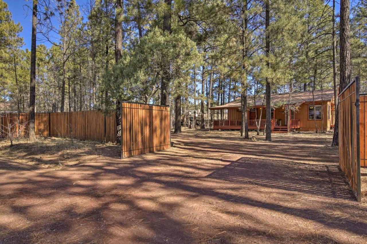 Pinetop Retreat With Hot Tub 3 Homes For Price Of 1 ภายนอก รูปภาพ